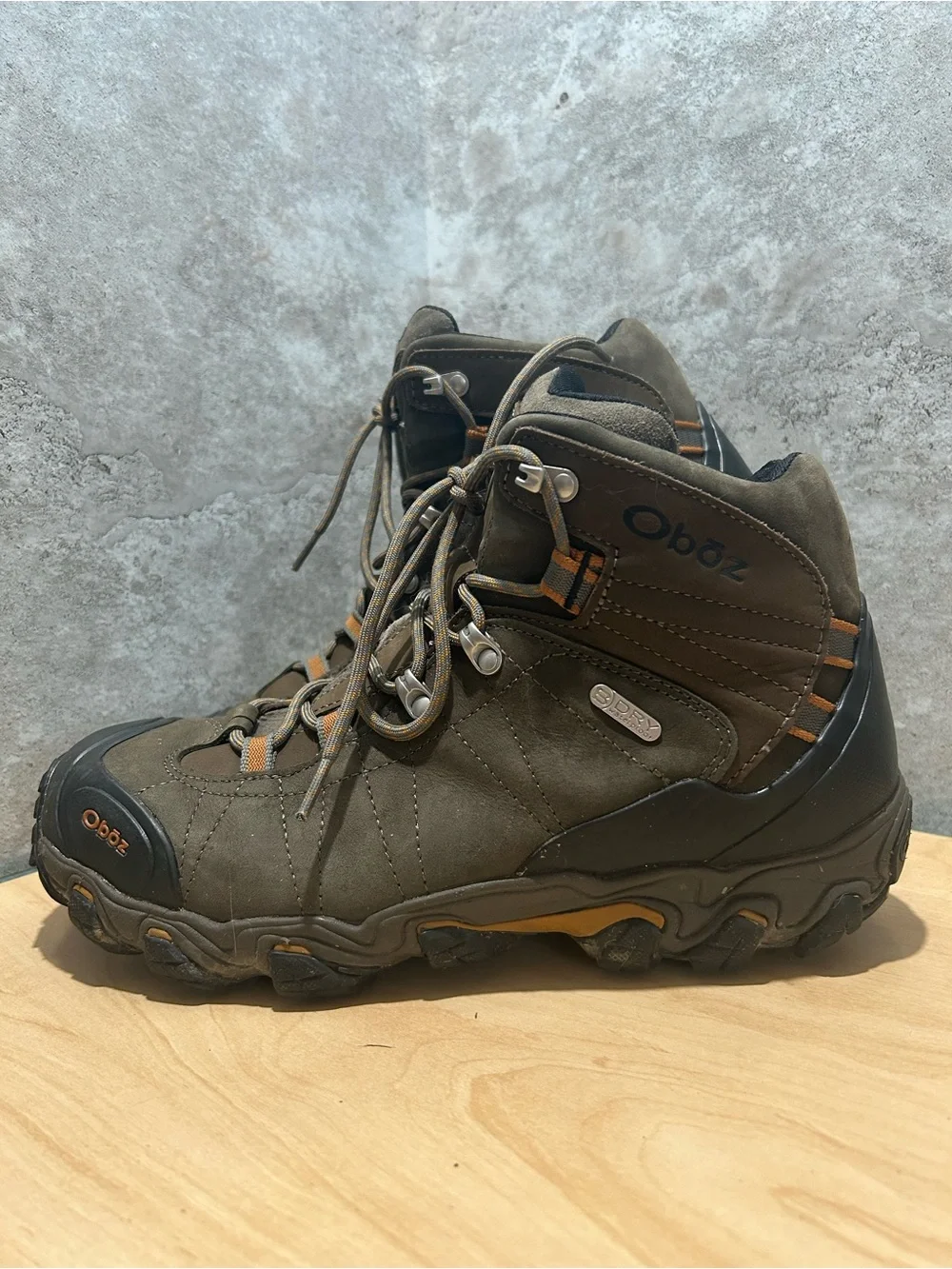 Oboz Bridger Mid Waterproof Hiking Boots men’s size 11